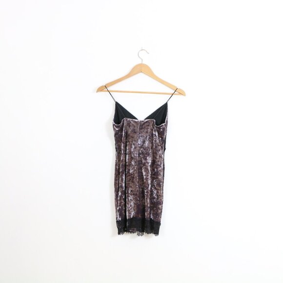 *Topshop Purple Crushed Velvet Black Lace Mini Dress - Picture 5 of 7